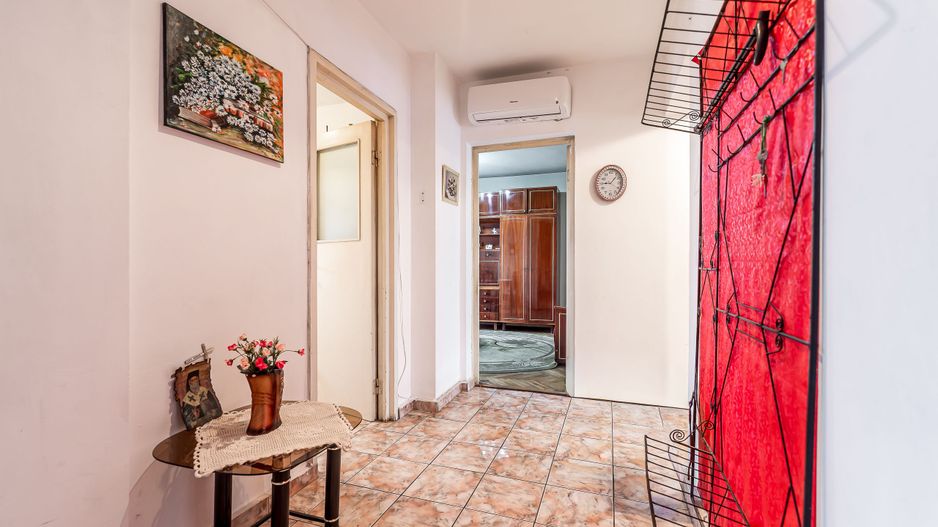 Apartament cu 4 camere decomandat, cu vedere panoramica. Zona Garii - Poză 6