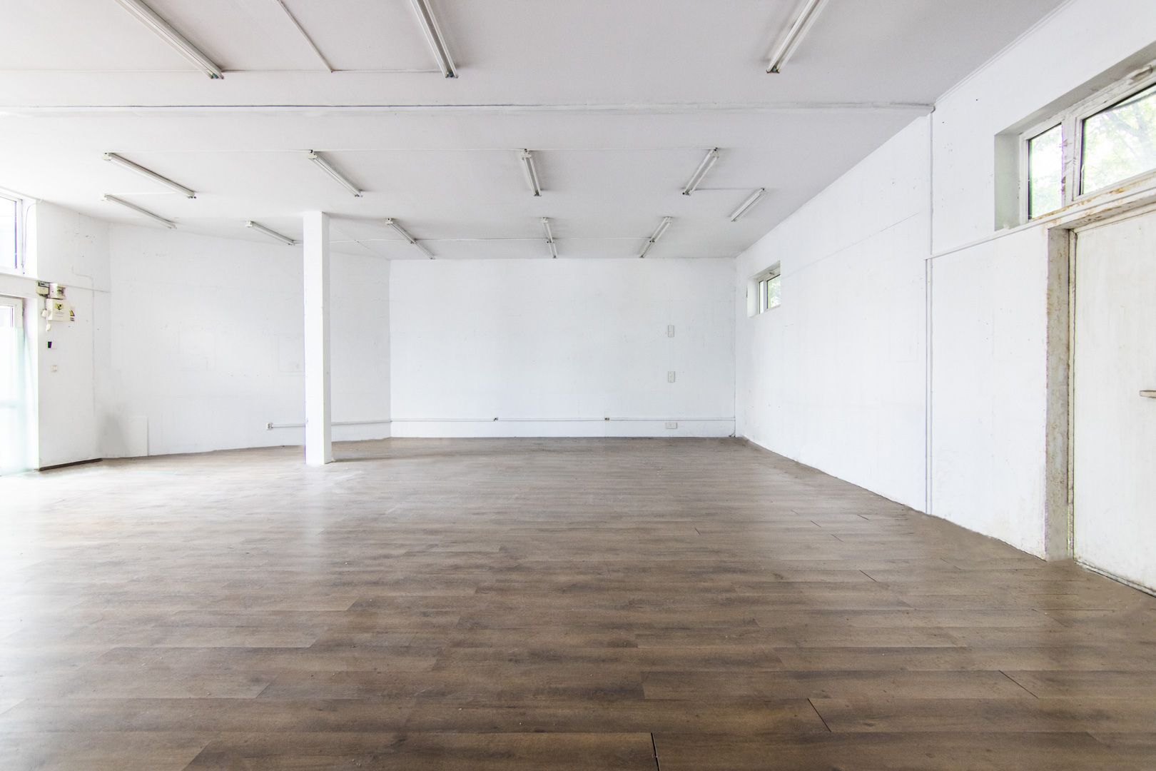 Spatiu Comercial | DE INCHIRIAT | Valea Cascadelor | Depozit | Showroom | Retail - Poză 2