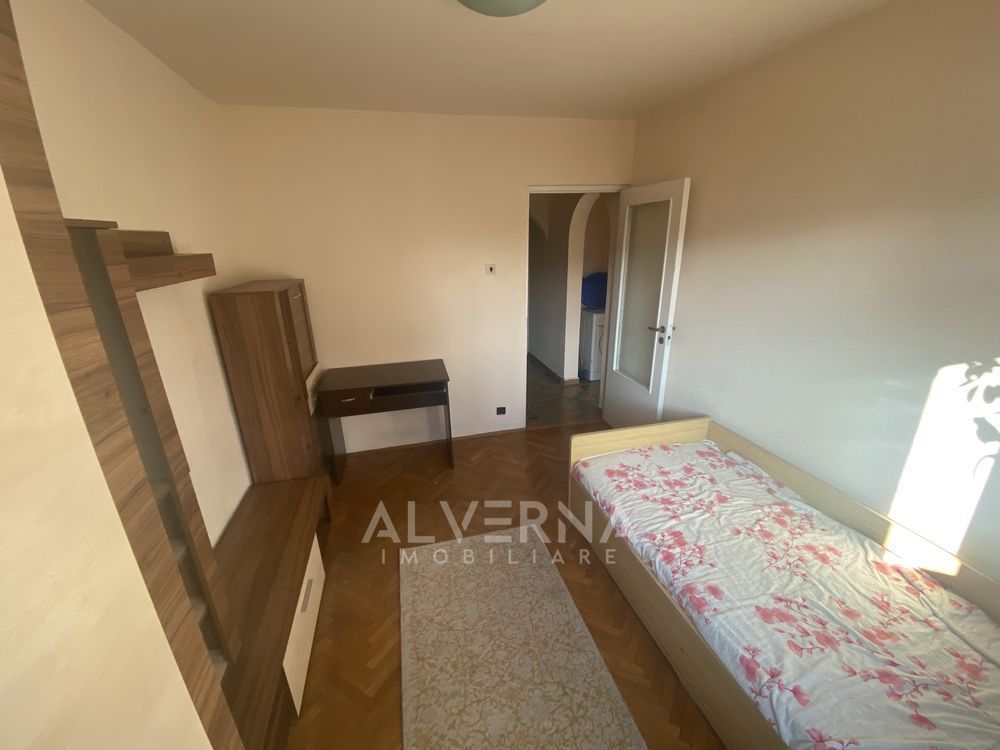 Apartament 4 camere | 90 mp | 2 balcoane | zona Bd.  Nicolae Titulescu - Poză 3