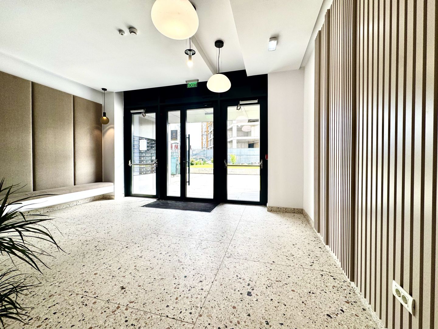 Apartament cu vedere spectaculoasă, prima închiriere,  Nord One - Poză 36