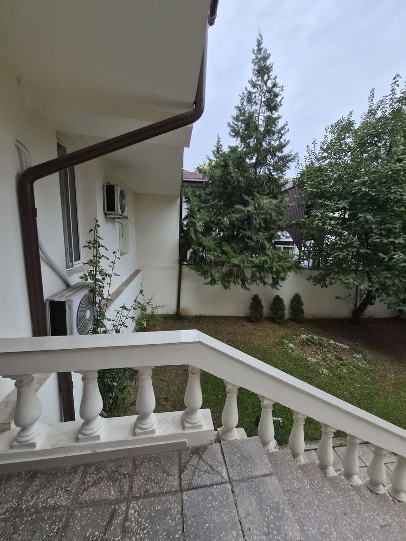 De vânzare Vilă individuala 11 camere curte proprie Parcul Carol - Poză 4