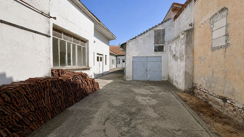 Casă din cărămidă, 6 camere, zona Pârneava, str. Eftimie Murgu - Poză 4