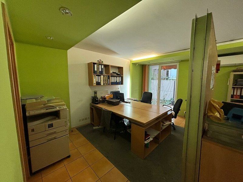 Spatiu comercial langa Medicina si Prefectura - Poză 8