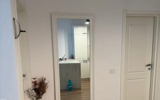 Apartament lux 2 camere Via Pipera - Poză 2