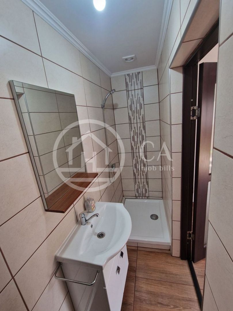 Apartament cu 1 camera la curte comuna de vanzare Ultracentral, Oradea - Poză 6