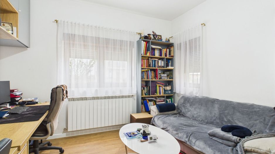 Casă individuală elegantă în Moșnița Nouă - Poză 18