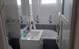 3 camere, etaj 3/4, centrala termica - 105 000 Euro - Poză 8