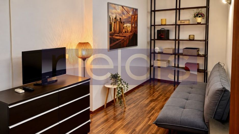 VANZARE  2  APARTAMENTE INDEPENDENTE  INTR-O VILA RENOVATA -144 mp - UNIRII - Poză 7