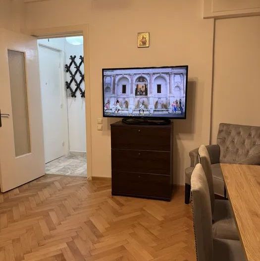 Apartament elegant, doua camere, Calea Victoriei - Poză 4