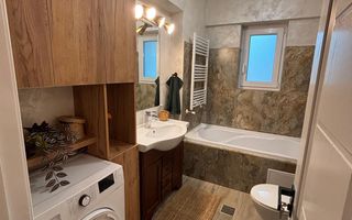 Apartament 4 camere, LUX, Capat CUG- 650 EURO - Poză 17