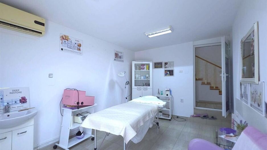 Techirghiol - Centru, casa tip duplex P+M, lot 293 mp si 154 mp utili! - Poză 32