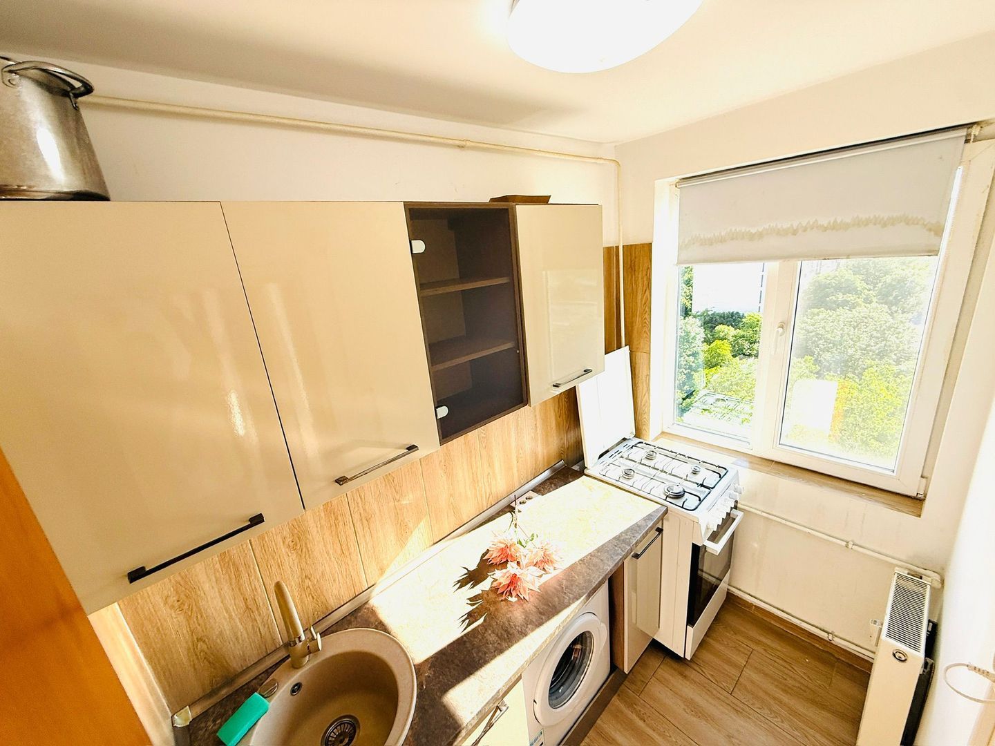 Garsoniera renovata gata de mutare Drumul Taberei, Favorit - Poză 4