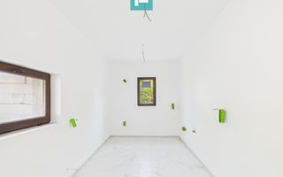 Casă renovată cu 3 camere în Battonya - Poză 5