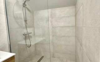 Apartament pe doua nivele 3 camere  Valea Lupului - 650 euro - Poză 14