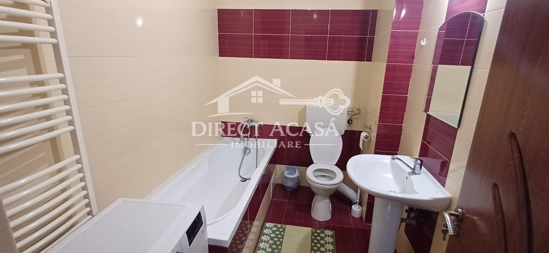 Apartament cu 3 camere de inchiriat-str Suceava-Cartierul Dambu - Poză 3