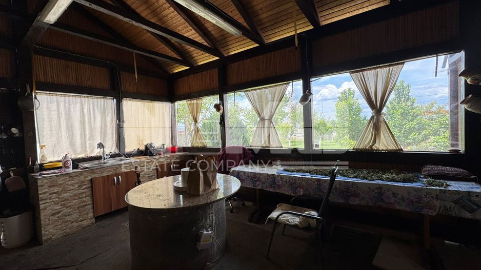 CASĂ DE VÂNZARE | LUNCUȘOARA, UDEȘTI, JUDEȚUL SUCEAVA | PREȚ: 350.000€ - Poză 23