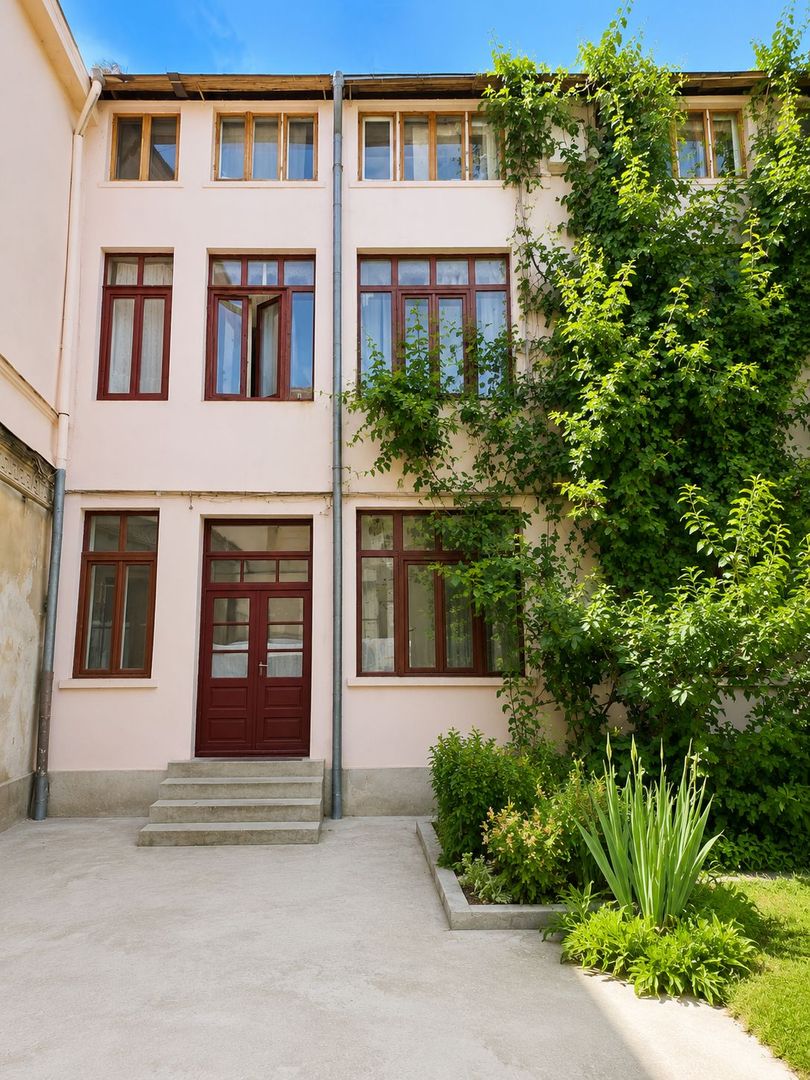 apartament 2 camere et.1/2 ,ultracentral,Radu Calomfirescu - Poză 2