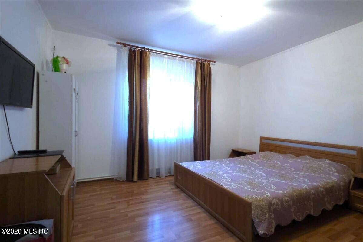 Castelu - Str. Florilor, casa din 2012, teren 737 mp si 106 mp utili - Poză 13