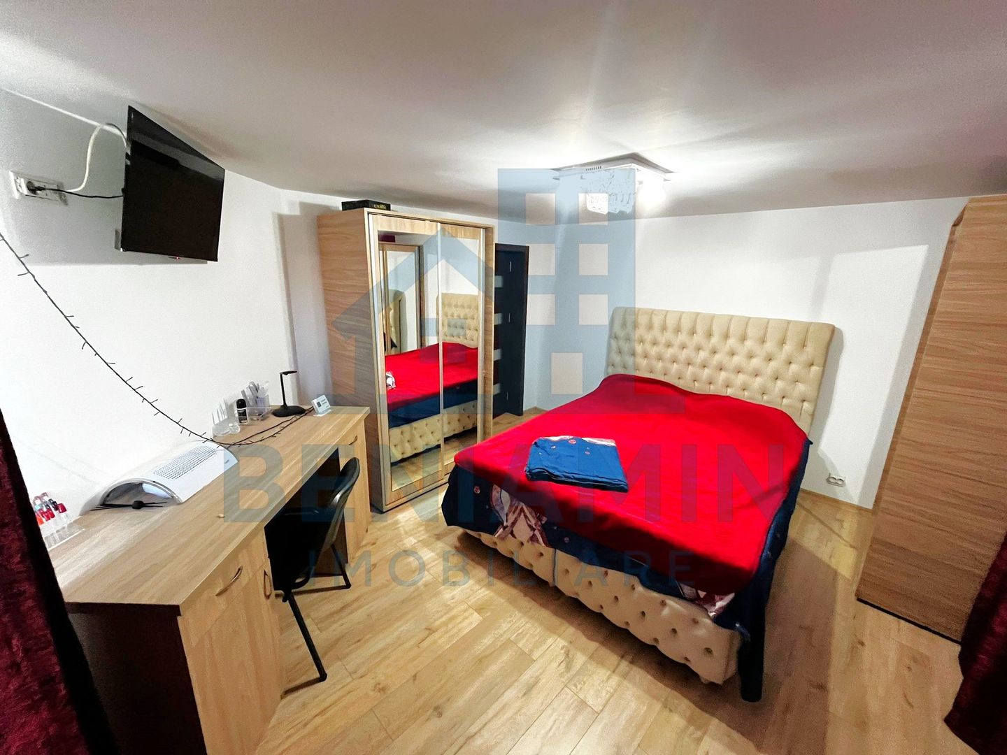 Casa P+1-Toate Utilitatile-3 Dormitoare-2 Bai-680mp Teren-Mobilata - Poză 8