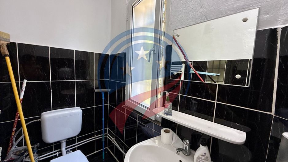 Casa de vanzare-vis-a-vis de Casa Studenților/Craiova - Poză 23