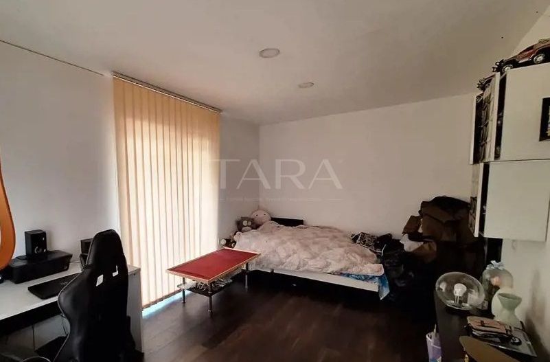 Duplex spațios în zona Edgar Quinet . - Poză 9