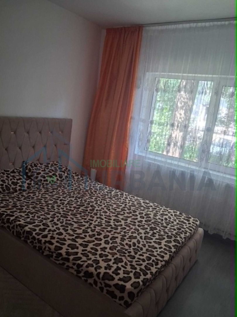 Apartament 3 camere decomandat, parter inalt, zona Mircea cel Bătrân, Iași – renovat - Poză 1
