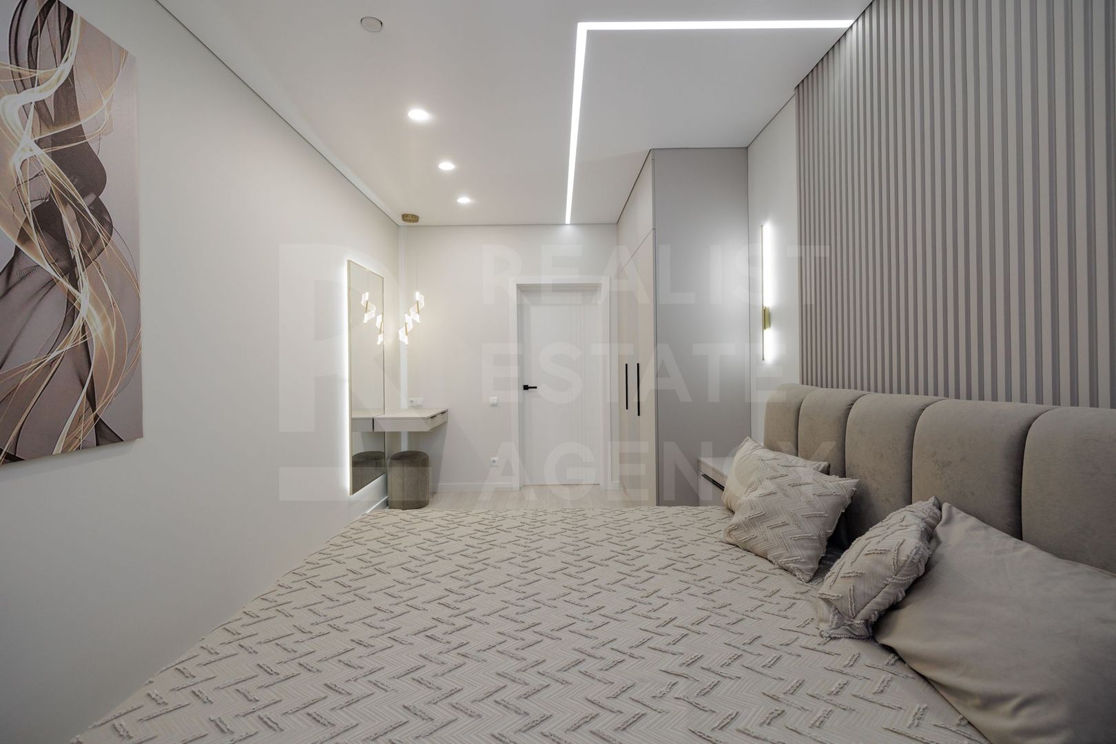 Vânzare, apartament, 3 camere, str. Calea Ieșilor, Sculeni - Poză 5