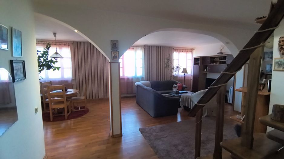 Apartament 3 camere | 120 MP | Ultracentral | Terasă + Pod | 93.800 € - Poză 4