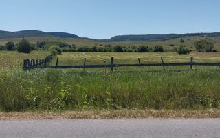 Teren 700 mp cu utilitati-panoramic-Livezile - Poză 1