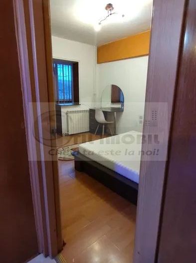 Apartament de 3 camere Dacia - 420 euro - Poză 8