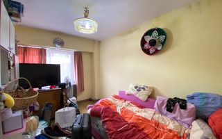 Apartament renovabil cu 4 camere decomandate, cu garaj,  zona Traian - Poză 4
