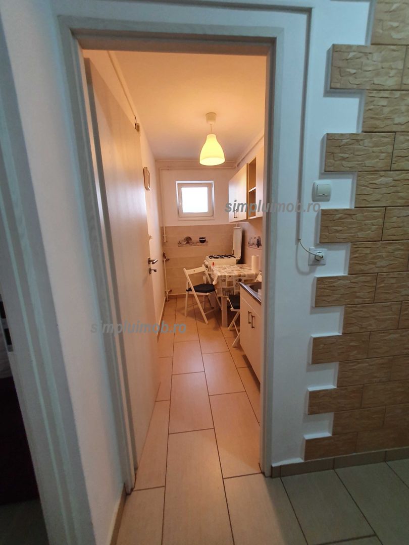 Garsoniere Moderna Aproape de Metrou - Poză 6