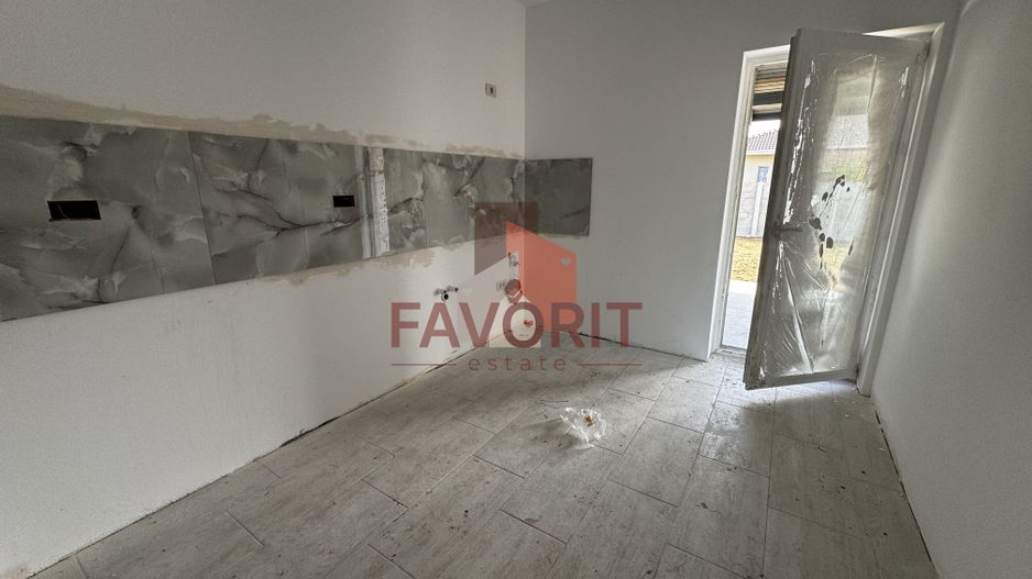 Duplex pe Parter | 2 bai | Teren generos | Toate utilitatile - Poză 13
