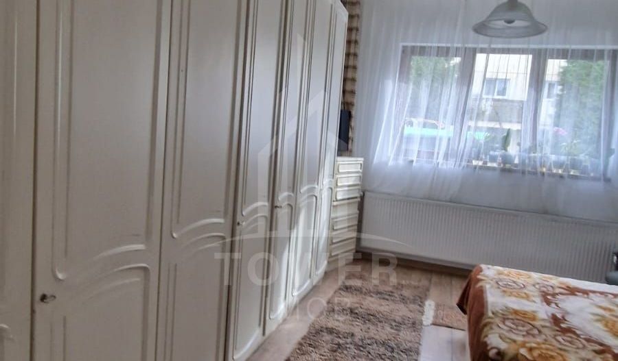 Casa individuala 10 camere Calea Poplacii - Poză 4