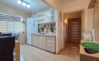 Apartament de inchiriat 3 camere etajul 4, cu lift,  Zona Vasile Aaron - Poză 5