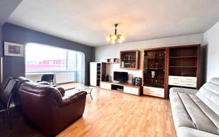 Apartament spatios 4 camere + parcare, pretabil ptr ERASMUS - Poză 3