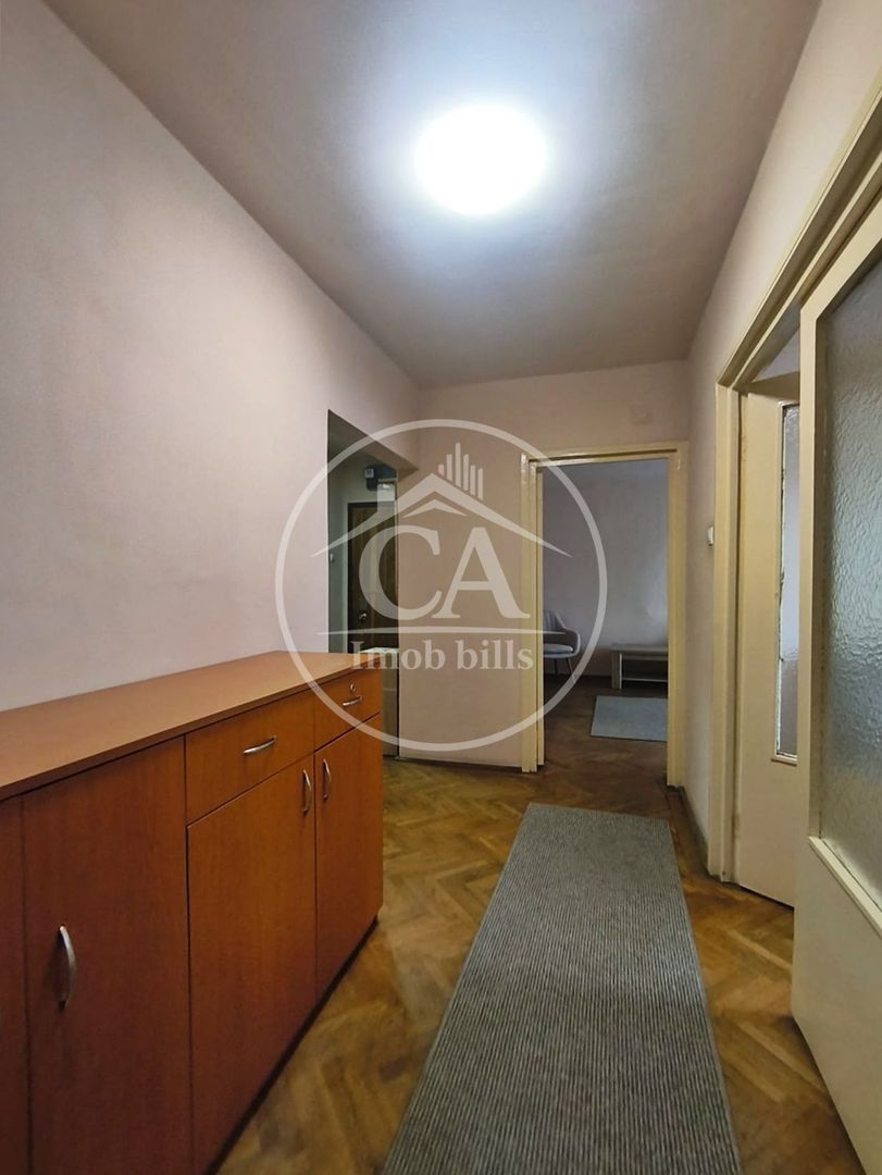 Apartament de vanzare cu 3 camere  in zona Centrala, Oradea - Poză 11