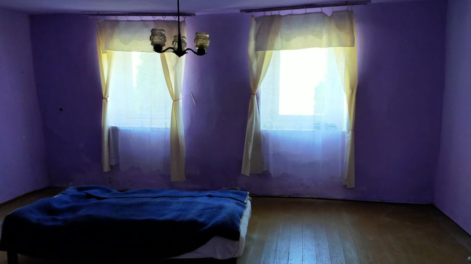 CASA 3 CAMERE IN CARANI - Poză 5