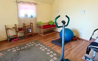 Casa individuala spatioasa si teren mare, pozitie excelenta, Sacalaz - Poză 18