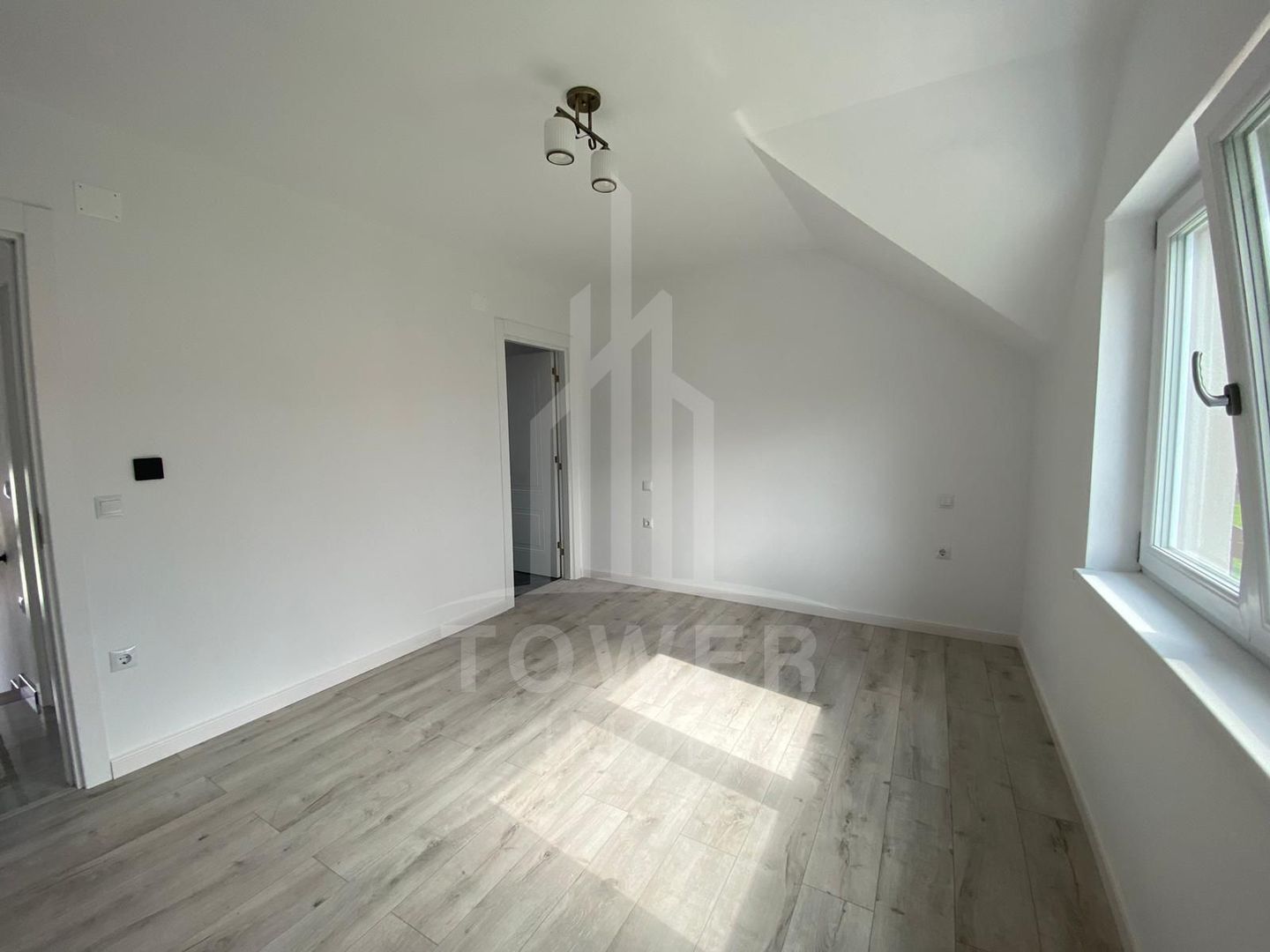 Casă nouă de închiriat,  4 camere | Prima închiriere | Cisnădie - Poză 11