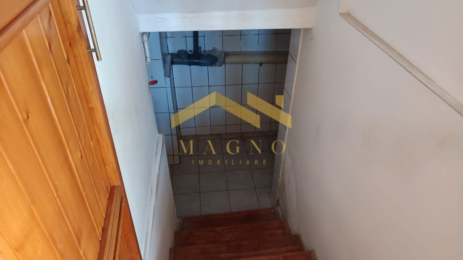 Casa de vanzare in Vladimirescu in zona primariei. - Poză 24