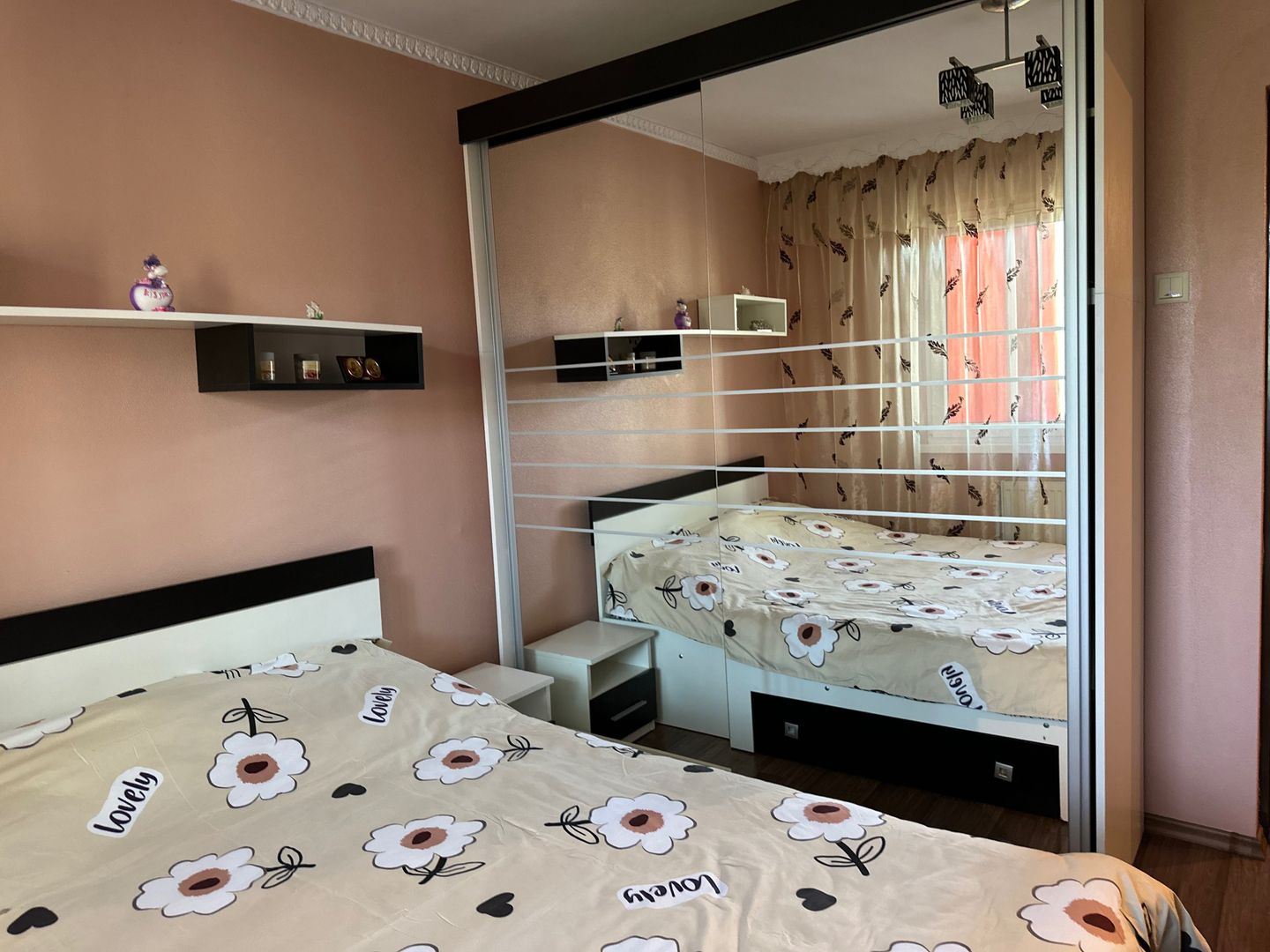 Apartament 3 cam Micro 38 ,et 3,mobilat si utilat - Poză 4