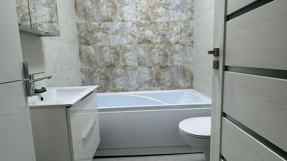3 Room I Exigent Plaza I Parking spot - Poză 9