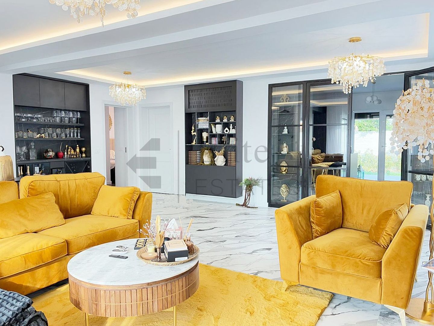 Casa premium cu 4 camere in Cartierul Episcopia din Oradea - Poză 3