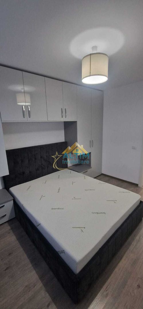 Apartament spațios de închiriat, 3 camere, cartier Tractorul - Poză 4