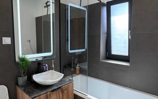 Apartament modern cu 2 camere de închiriat în Copou, complex Newton Park - Poză 3