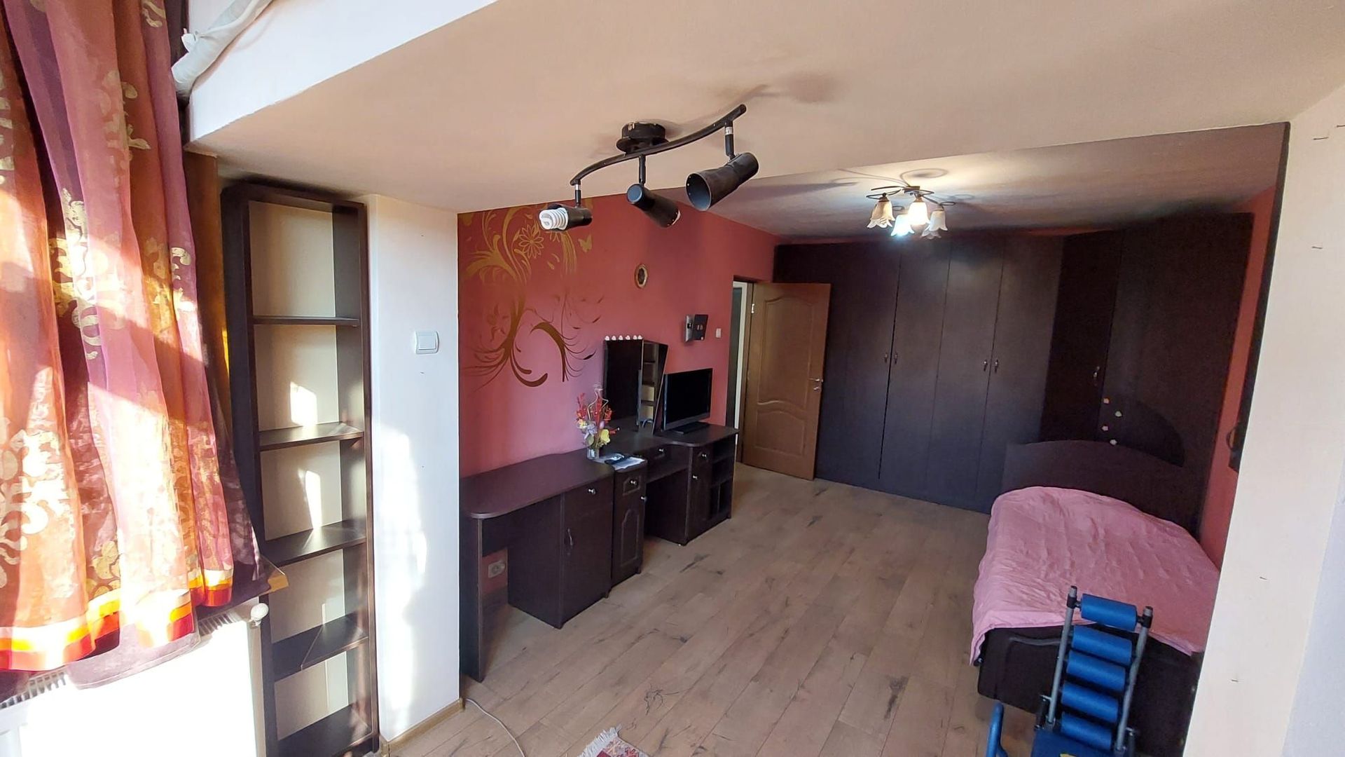 Apartament 2 camere, Ultracentral, decomandat - Poză 6