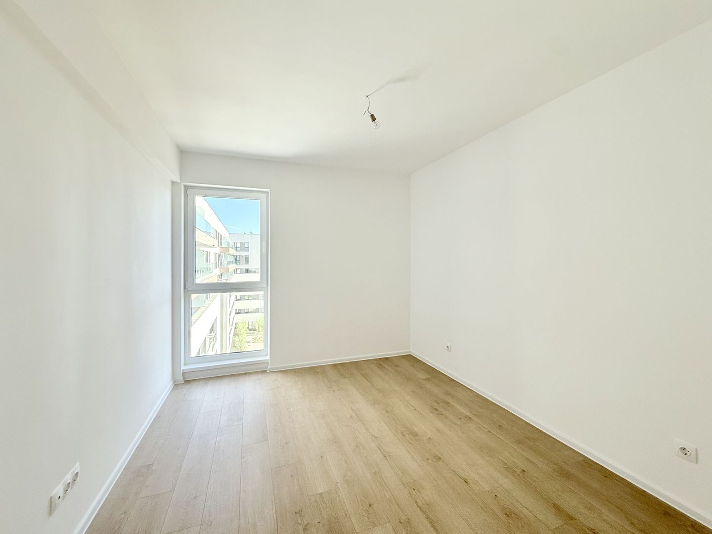 Apartament 3 camere spațios, amenajat, bloc nou, comision 0% - Poză 12