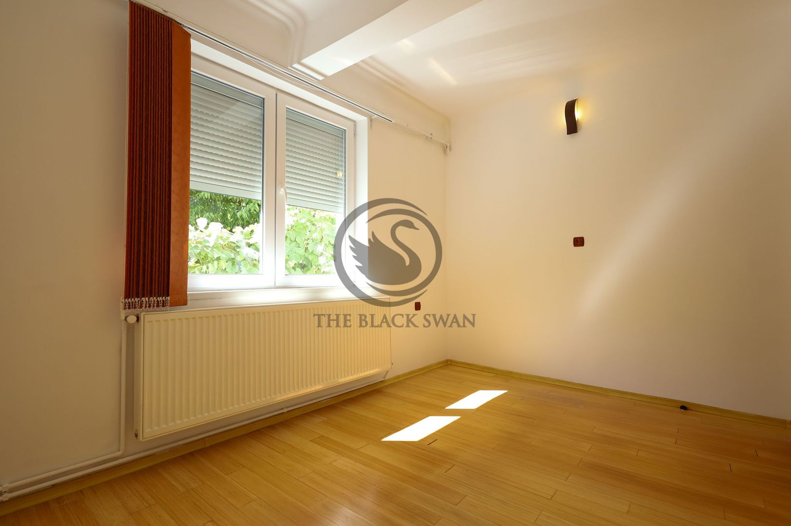 Apartament 2 Camere | Zona Centrală | Acces Privat și Parcare - Poză 9