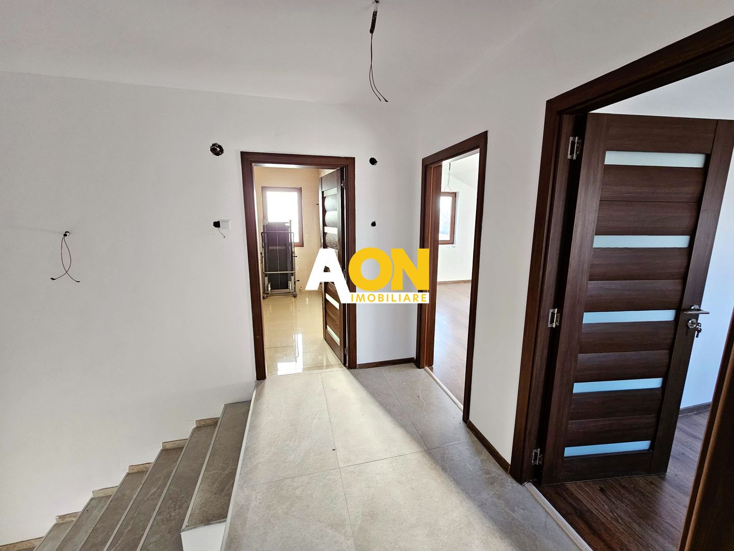 Casa 5 camere, 400 mp teren, Micesti - Poză 11